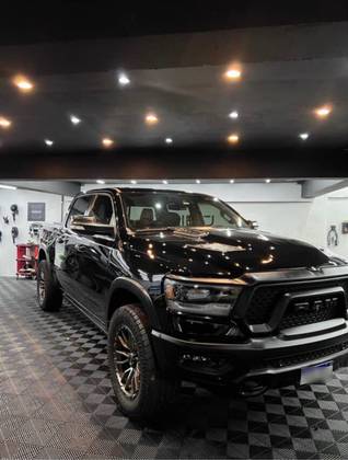 RAM 1500 5.7 V8 GASOLINA REBEL CD 4X4 AUTOMÁTICO RAM 1500 5.7 V8 GASOLINA REBEL CD 4X4 AUTOMÁTICO